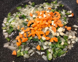Foto del paso 6 de la receta: Merluza rellena de velouté de verduras