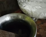 A picture of step 1 of Malai wali Lassi.