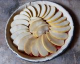 Une image de l'étape 3 de Tarte fine coings pommes 🍎.