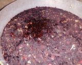 A picture of step 1 of Zobo drink.