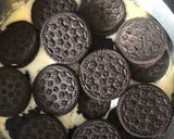 A picture of step 2 of Oreo rice pudding.