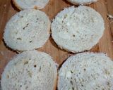 A picture of step 3 of Bread uttapam.