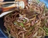 Foto del paso 5 de la receta: 159. Ternera con pimientos