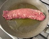 Foto del paso 3 de la receta: Solomillo de cerdo en salsa de almendras