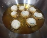 A picture of step 1 of Bonda Soup.