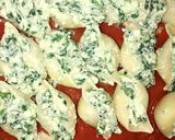 A picture of step 6 of Large cheese and spinach stuffed shell pasta.