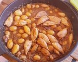 Foto del paso 7 de la receta Cazuela de calamares con patatas y panceta curada
