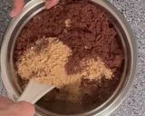 Foto del passaggio 2 della ricetta Cheesecake Oreo al cioccolato senza cottura
