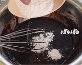 รูปขั้นตอนการทำที่ 4 ของ Molten chocolate cake เค้กช็อกโกแลตสุดชุ่มฉ่ำ