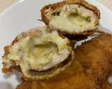 Foto langkah ke 6 dari resep Chicken Gordon Bleu.