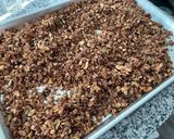 A picture of step 5 of Chocolate Coconut and Cashew Granola.