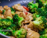青花炒嫩雞 - 綠巨人纖翠綠花椰菜的食譜步驟6照片