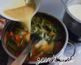 A picture of step 4 of Hyderabadi Gosht Bhindi ki Besan Kadhi.