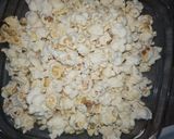 A picture of step 8 of Sweet and salty caramelized popcorn 🍿🍿🍿.