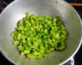 A picture of step 3 of Sponge gourd (galka) curry.