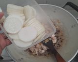 Foto langkah ke 5 dari resep Sup Lobak Ayam Telur.