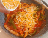 Foto del paso 4 de la receta: Burrito de pollo