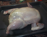 Foto del paso 2 de la receta: Pollo relleno de carnes y queso al horno