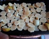 Foto del paso 2 de la receta: Pollo y papas al horno super jugosa 😍