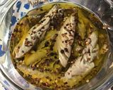 Foto del paso 3 de la receta Caballa en aceite de oliva con copos de chile
