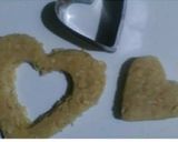 A picture of step 4 of Oats Rose Cookies.