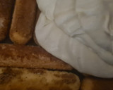 Foto del paso 8 de la receta: Tiramisú sin licor y sin huevo
