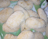 A picture of step 8 of Date and Chocolate Cookies.