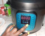 A picture of step 4 of Kienyeji chicken on instant pot.