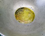 A picture of step 2 of Cauliflower (Govi) Aloo Fry with Onion Flowers.