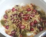 A picture of step 4 of Dahi vada.