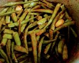 सावजी गवार शेंगा नागपुर स्पेशल (saoji gavar recipe in marathi) रेसिपी स्टेप 1 फोटो 