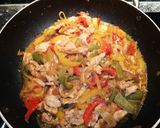 Foto del paso 6 de la receta: Salteado de pavo+pimientos+cebolla