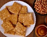 સીંગ ની ચીકી (Sing Chiki Recipe In Gujarati) રેસીપી સ્ટેપ5ફોટો