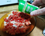 Foto del paso 5 de la receta: Ensalada tibia de salmón y anchoa