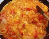 Tojásos lecsó recept fázis 4 fotója