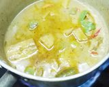 รูปขั้นตอนการทำที่ 6 ของ แกงเขียวหวานไก่ยอดมะพร้าว