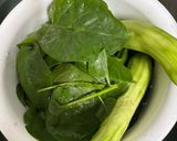 Hình bước làm 1 của món Canh mướp mồng tơi