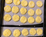 Foto del paso 2 de la receta: Alfajores de coco y dulce de leche