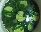 Foto langkah ke 7 dari resep Sayur Bening Timun Kangkung.