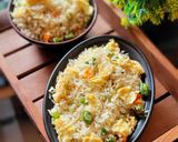 A picture of step 3 of Egg fried rice.