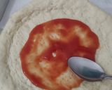 Foto langkah ke 8 dari resep (Sourdough Discard) Homemade Pizza - Sosis & Bakso.
