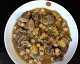 Foto del paso 6 de la receta: Estofado de garbanzos con costilla y caldo de col y nabo