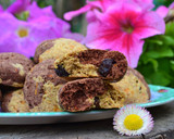 Foto del paso 5 de la receta: Galletitas de zanahoria y pasas de uva con harina de algarroba💕