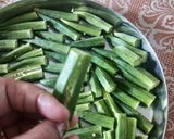 A picture of step 3 of Bharwa Bhindi.