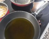 Foto del paso 2 de la receta: Patatas arrieras con sepia y langostinos