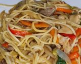 Foto del paso 5 de la receta: Pasta al Wok Mixta (Carne y pollo)