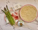 Foto del passaggio 1 della ricetta Piadina con Asparagi, Stracchino e Speck Croccante