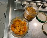 Une image de l'étape 13 de Conserve de concassée de tomates, ail, basilic et oignon blanc.