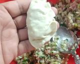 Foto del paso 5 de la receta: Gyoza (empanadas japonesas de cerdo al vapor)