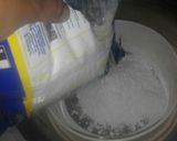 Foto langkah ke 2 dari resep PuKis Mengembang Tanpa Mixer.